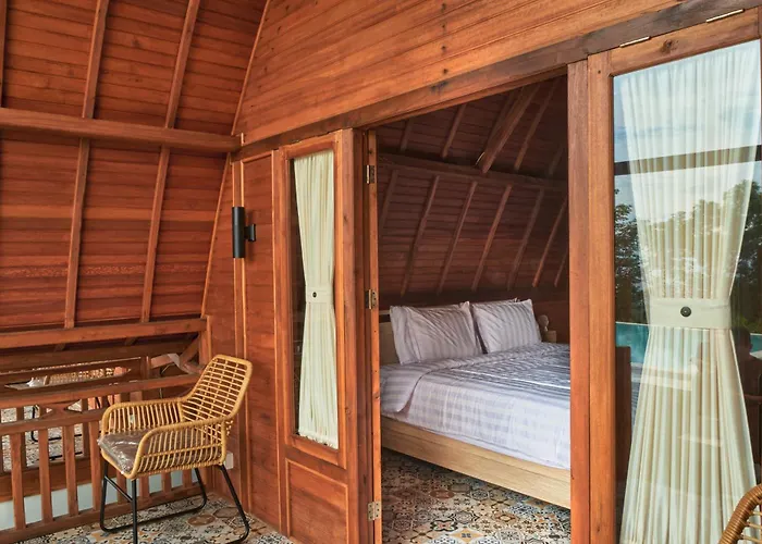 Hotel Plumeria Np
